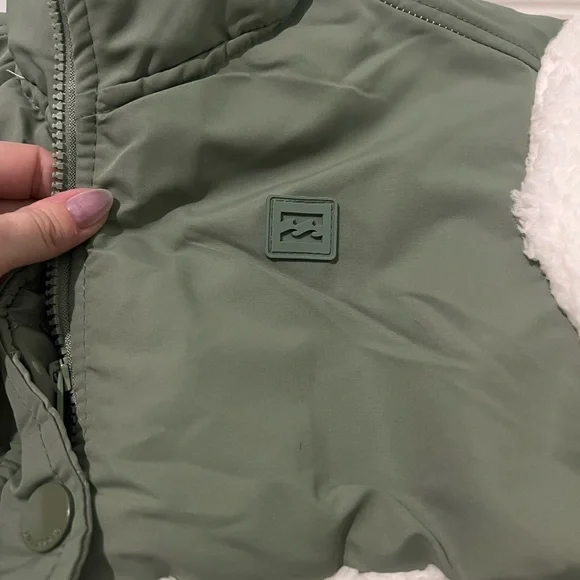 Billabong Sage Green and Cream Teddy Jacket - Picture 4 of 7